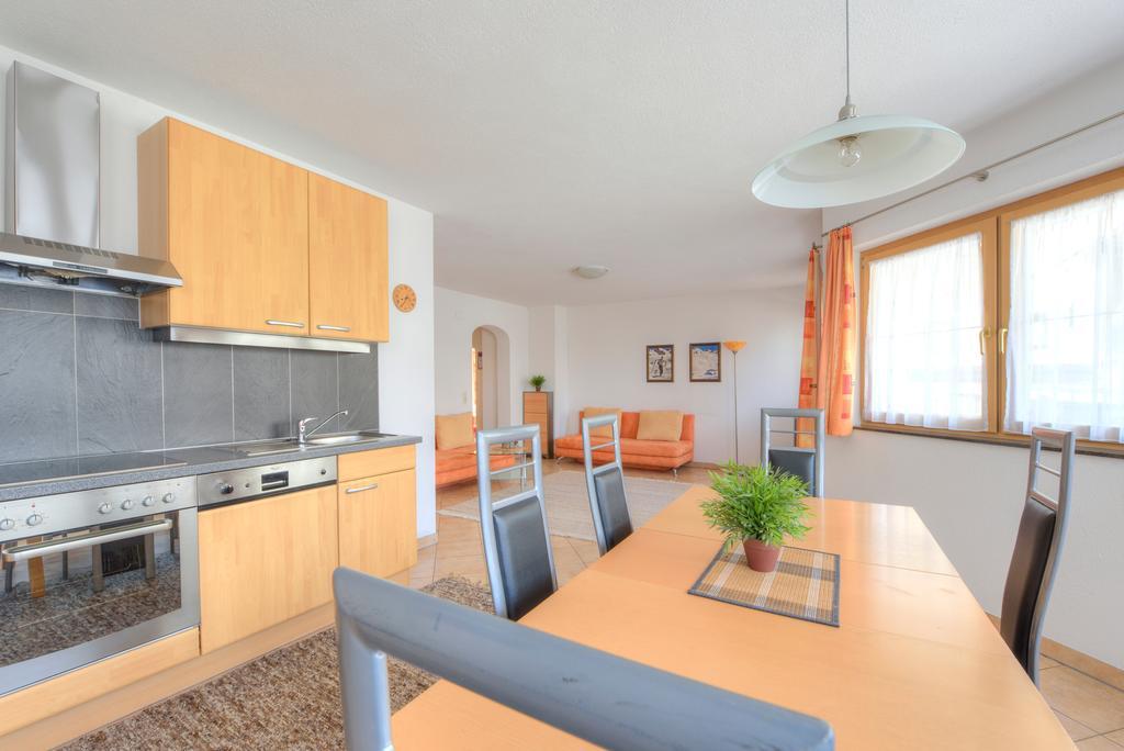 Appartement Strolz Schnann Phòng bức ảnh